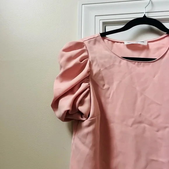 Amanda Uprichard Blush Puff Sleeve Blouse - Picture 2 of 4
